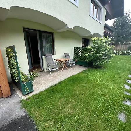 1 Gartenwohnung Appartamento